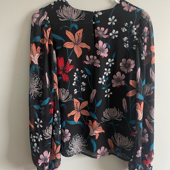 Who What Wear Multicolor Floral Blouse - Picture 2 of 4